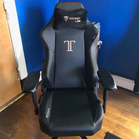 secretlab titan 2020 series chair